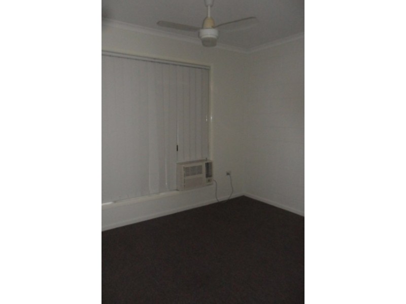 4/14 School Lane, Emerald QLD 4720
