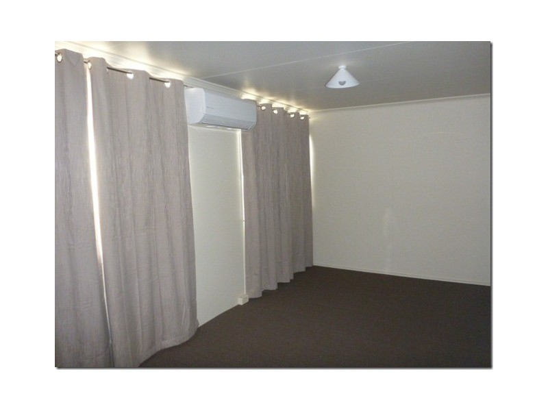 67 Ruby Street, Emerald QLD 4720