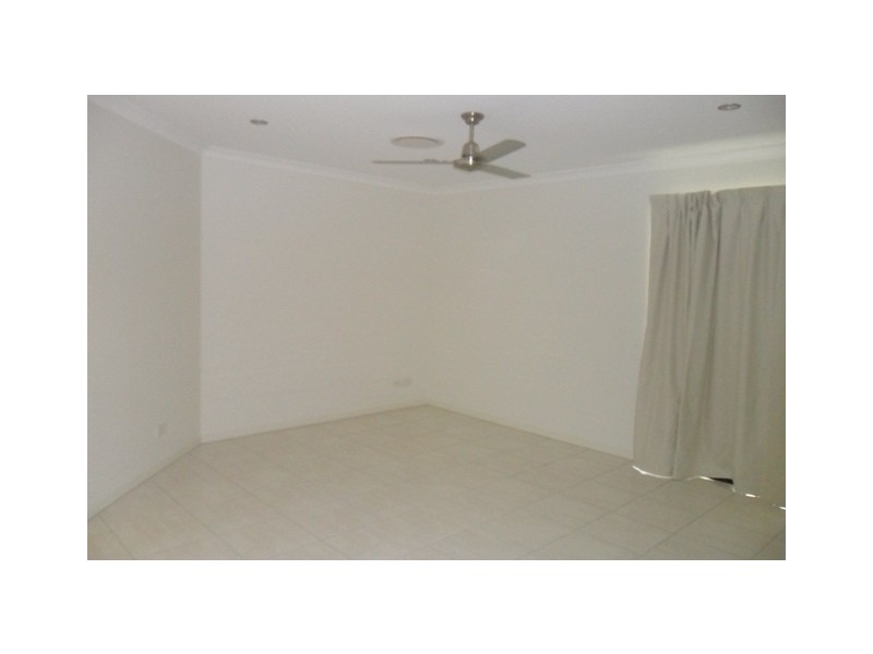154 Opal Street, Emerald QLD 4720
