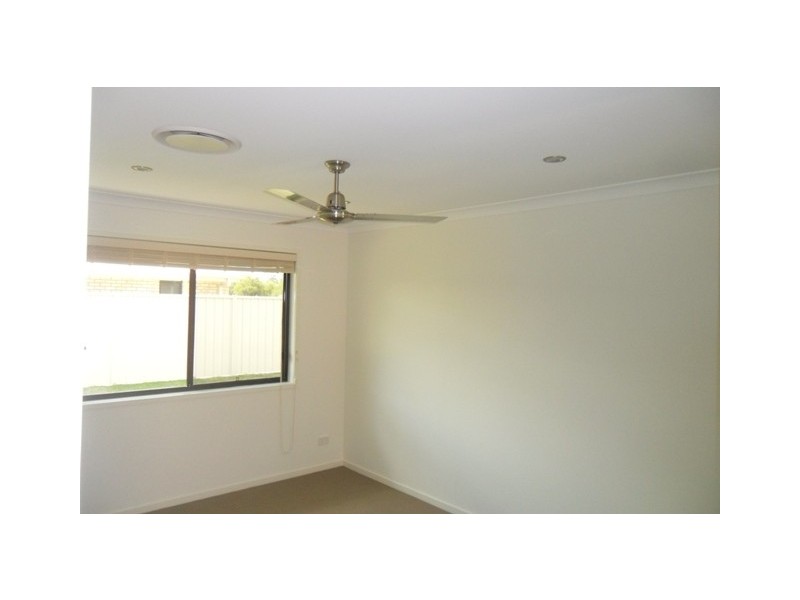 154 Opal Street, Emerald QLD 4720