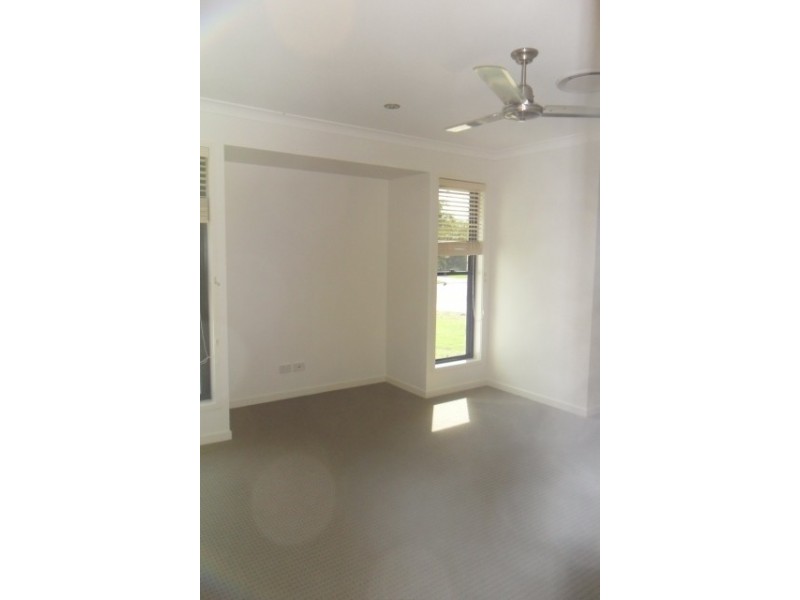 154 Opal Street, Emerald QLD 4720