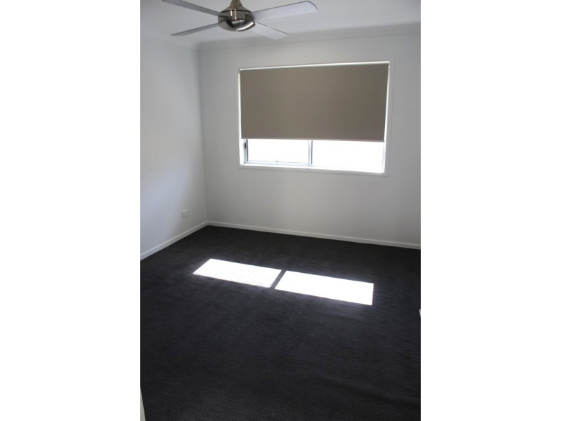 87 Loch Street, Emerald QLD 4720