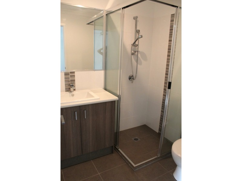 87 Loch Street, Emerald QLD 4720