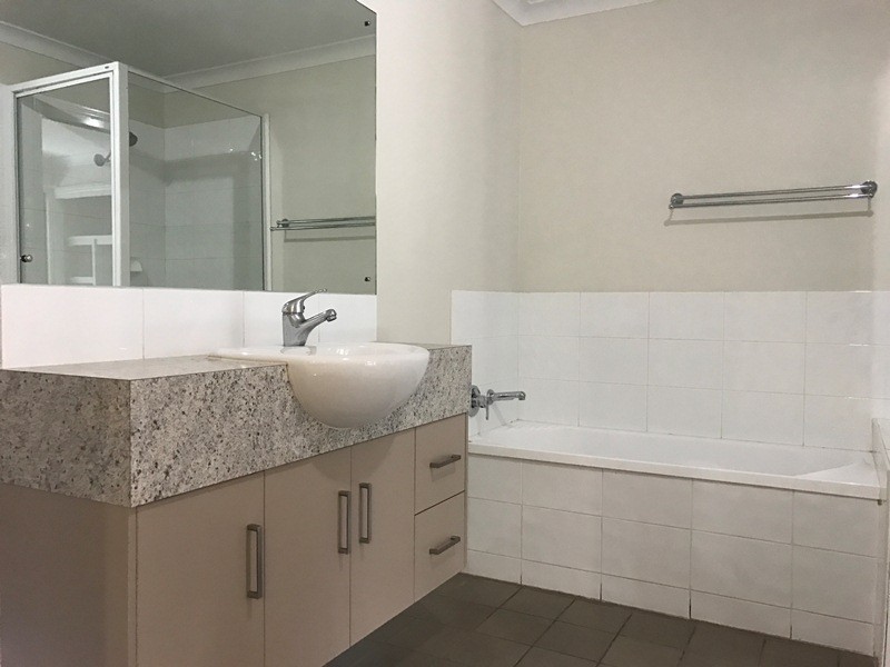 9/20 Riverview Street, Emerald QLD 4720