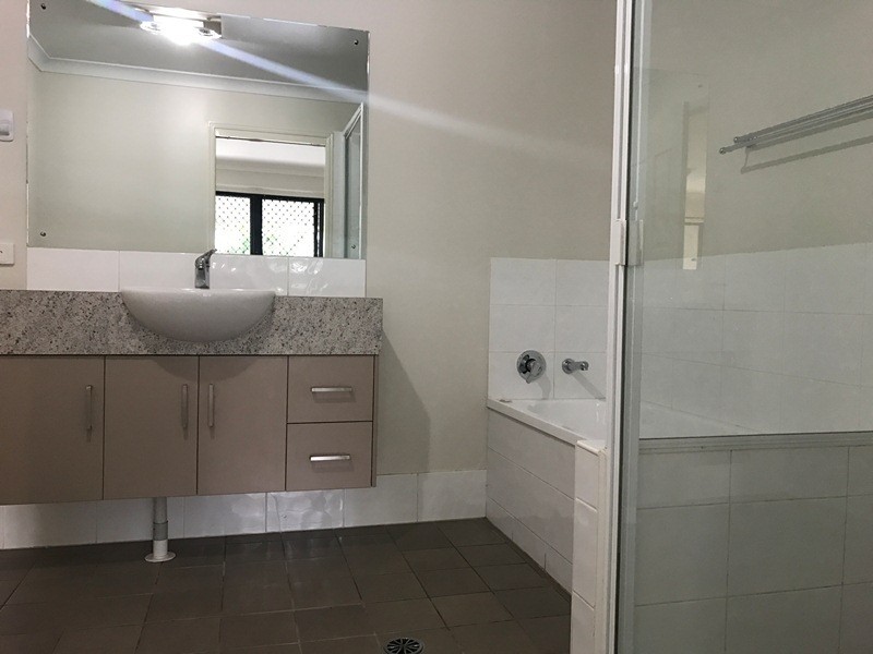 9/20 Riverview Street, Emerald QLD 4720