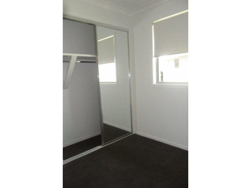 85 Loch Street, Emerald QLD 4720