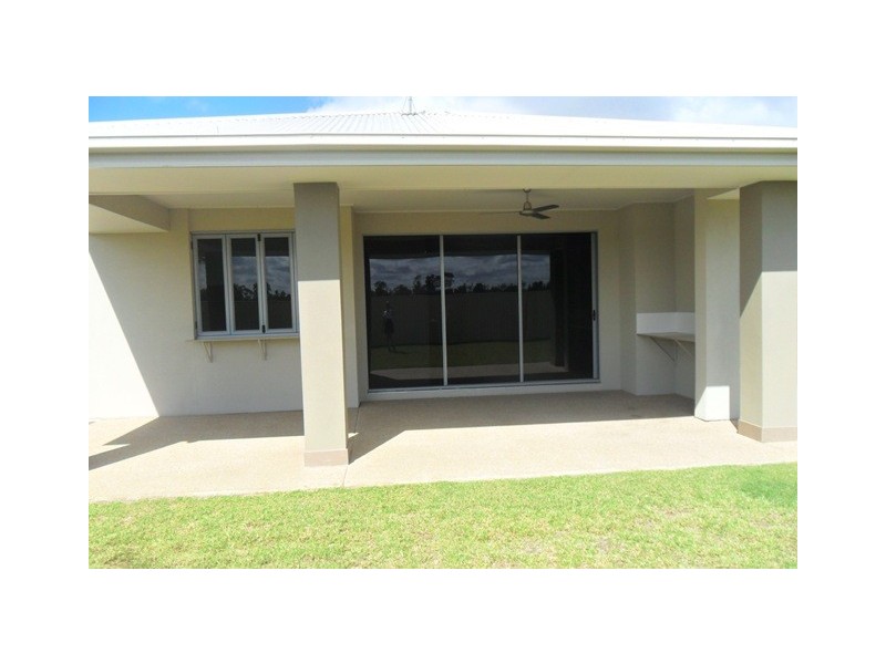 85 Loch Street, Emerald QLD 4720