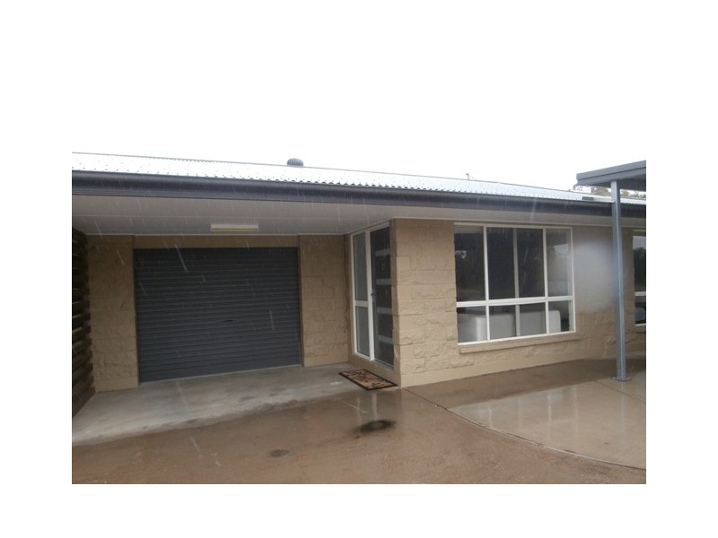 1/237 Borilla Street, Emerald QLD 4720