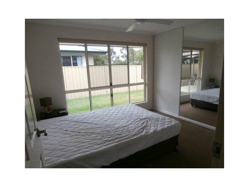 1/237 Borilla Street, Emerald QLD 4720