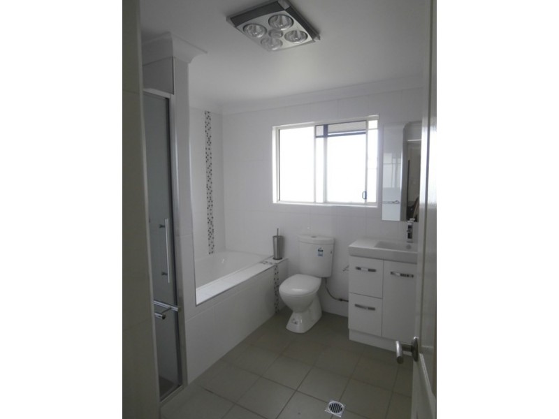 1/237 Borilla Street, Emerald QLD 4720