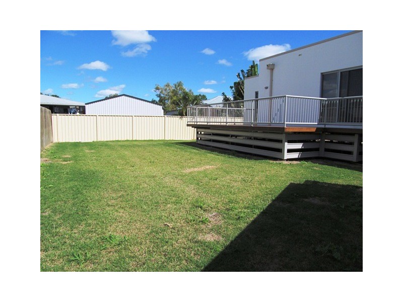 8 Lilly Close, Emerald QLD 4720
