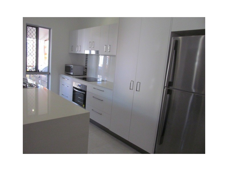 4/32 Opal Street, Emerald QLD 4720