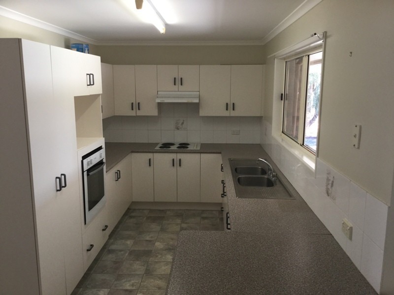 3 Fern Court, Emerald QLD 4720