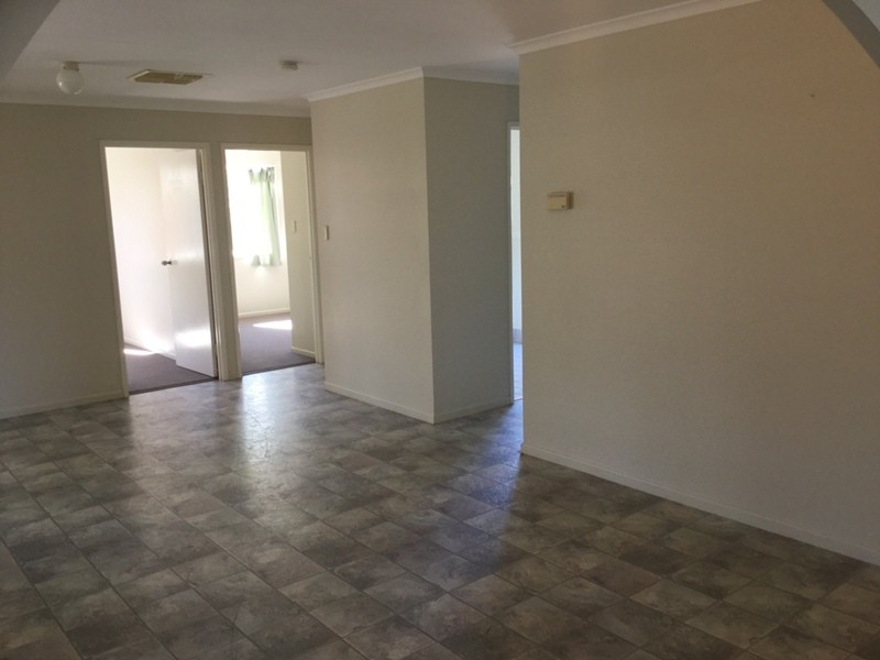 3 Fern Court, Emerald QLD 4720