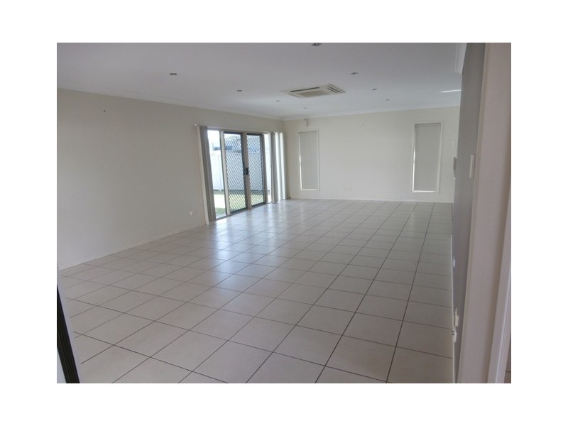 67 Blue Gums Drive, Emerald QLD 4720