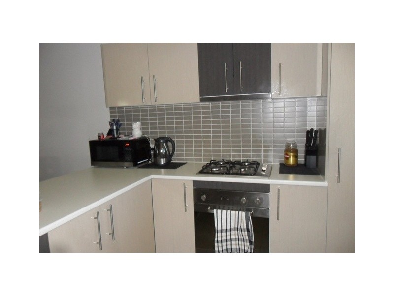 6 15-17 Roberts Street, Emerald QLD 4720