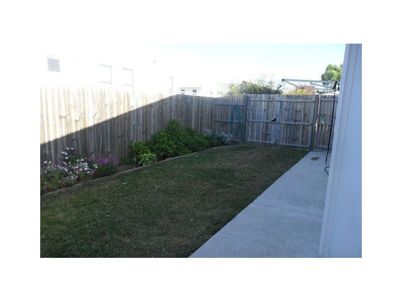 6 15-17 Roberts Street, Emerald QLD 4720