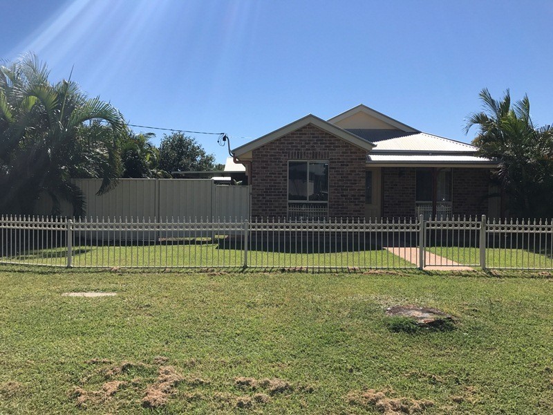 25 Esmond Street, Emerald QLD 4720