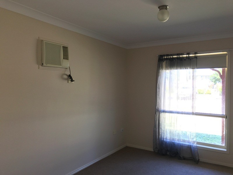 25 Esmond Street, Emerald QLD 4720