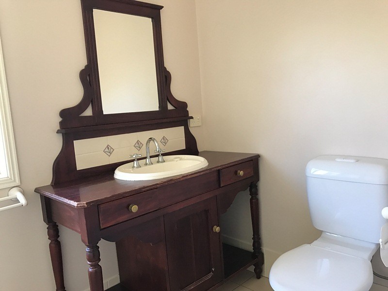 25 Esmond Street, Emerald QLD 4720