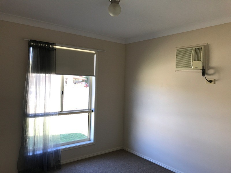 25 Esmond Street, Emerald QLD 4720