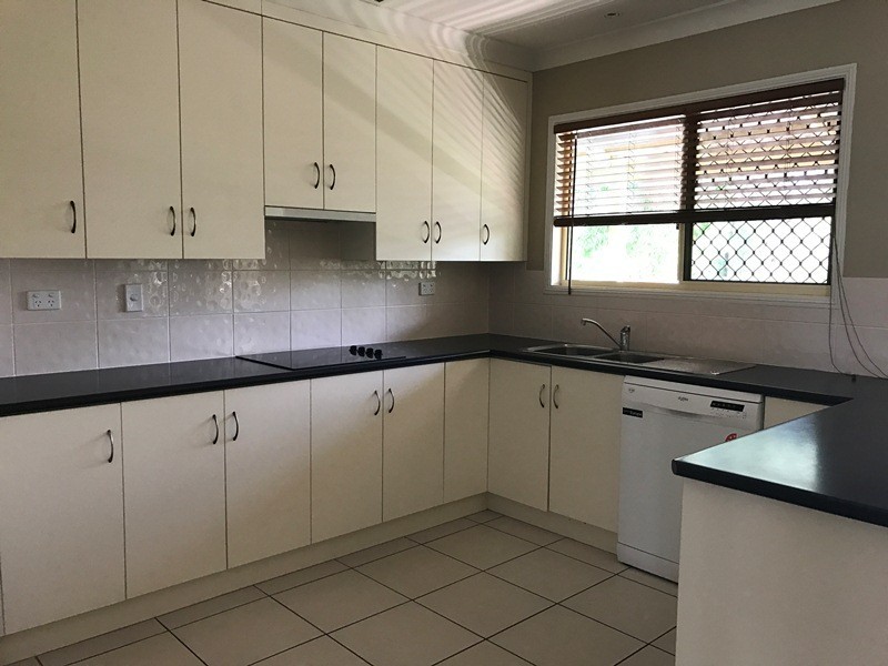 10 Clark Drive, Emerald QLD 4720