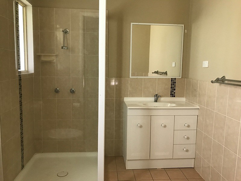 10 Clark Drive, Emerald QLD 4720