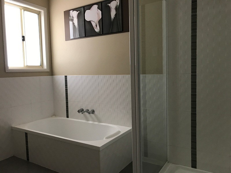 10 Clark Drive, Emerald QLD 4720