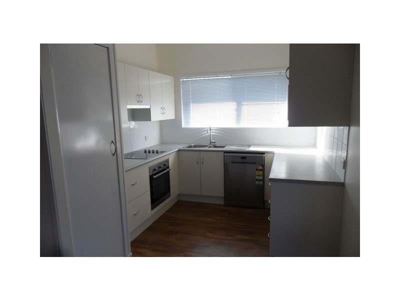 25 Centenary Drive, Emerald QLD 4720