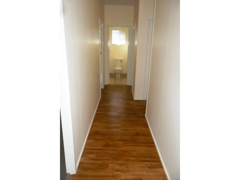 25 Centenary Drive, Emerald QLD 4720