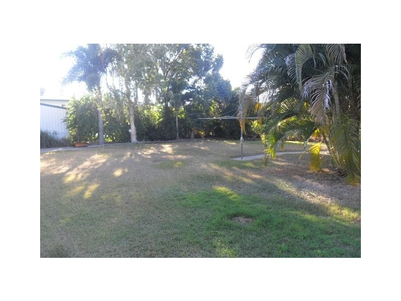 25 Centenary Drive, Emerald QLD 4720