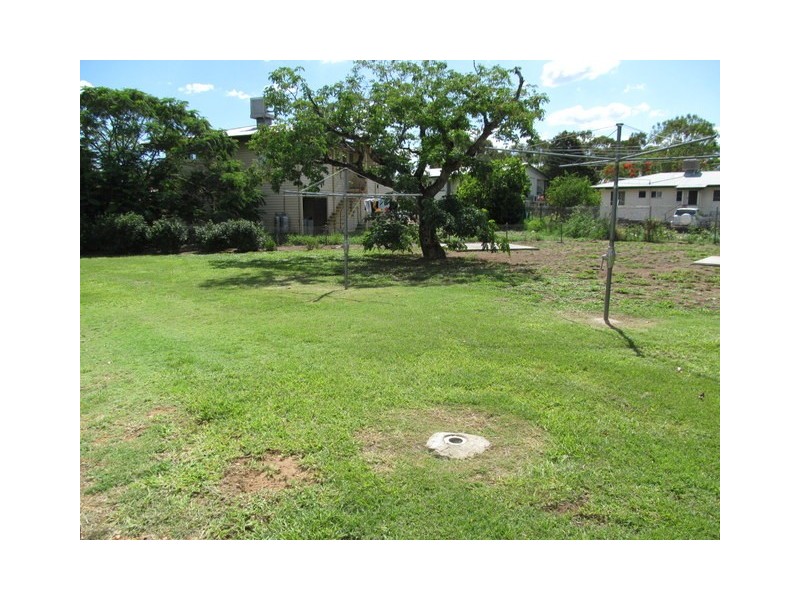 1B Diamond Avenue, Emerald QLD 4720