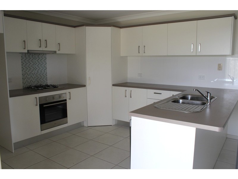 164 Opal Street, Emerald QLD 4720