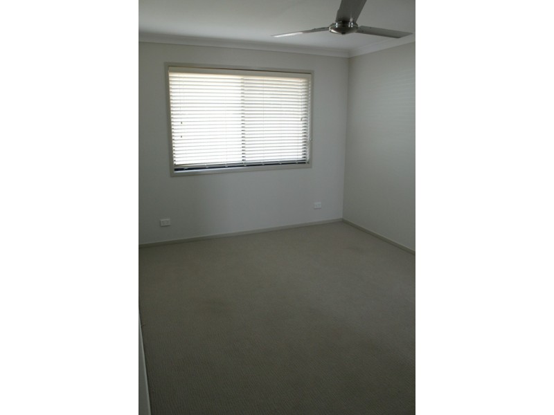 164 Opal Street, Emerald QLD 4720