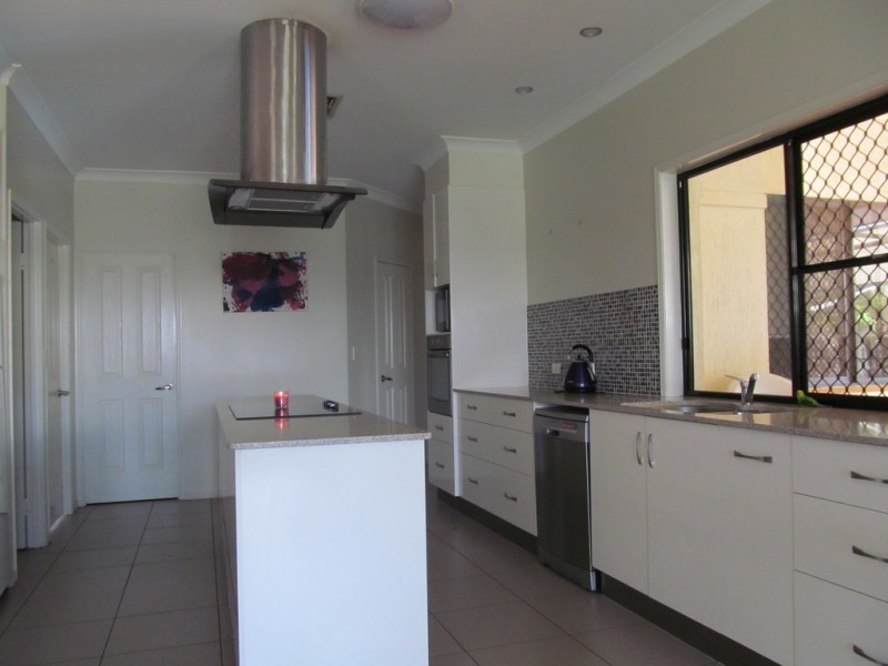 21 Kidd Street, Emerald QLD 4720