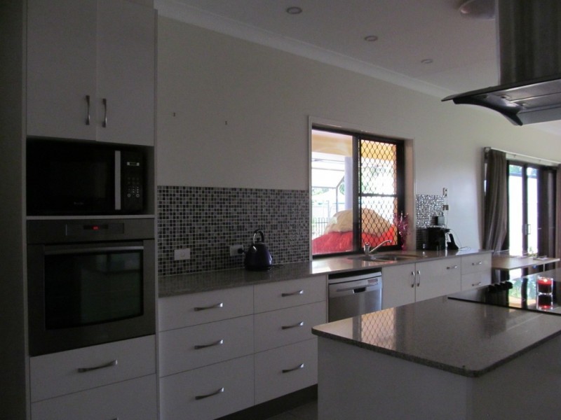21 Kidd Street, Emerald QLD 4720