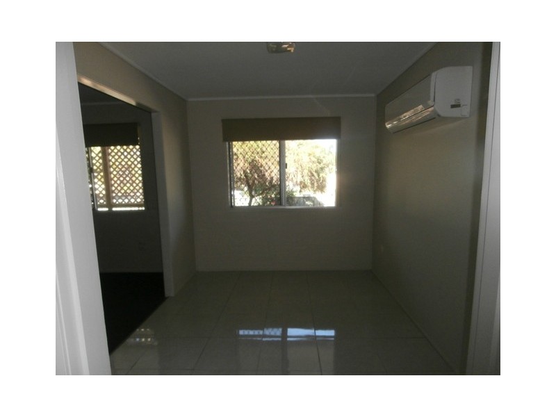 1/37 Baker Street, Emerald QLD 4720