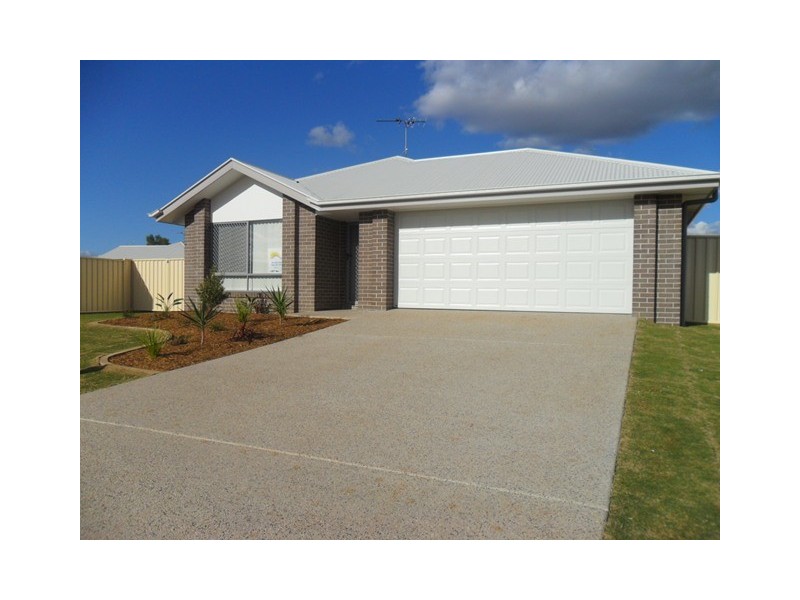 5 Lightening Street, Emerald QLD 4720