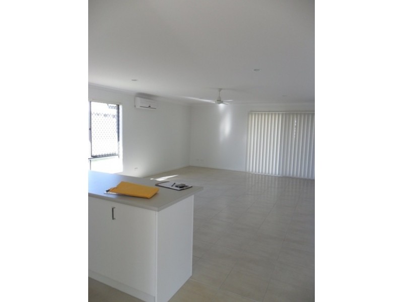 5 Lightening Street, Emerald QLD 4720