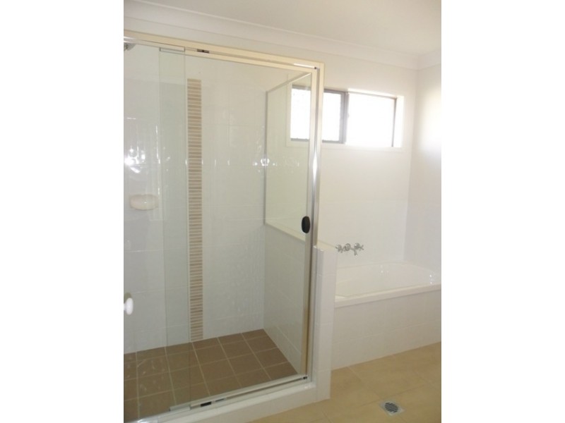 5 Lightening Street, Emerald QLD 4720