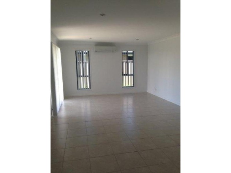 12 Jade Street, Emerald QLD 4720