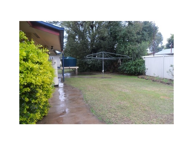 7 Harris Street, Emerald QLD 4720
