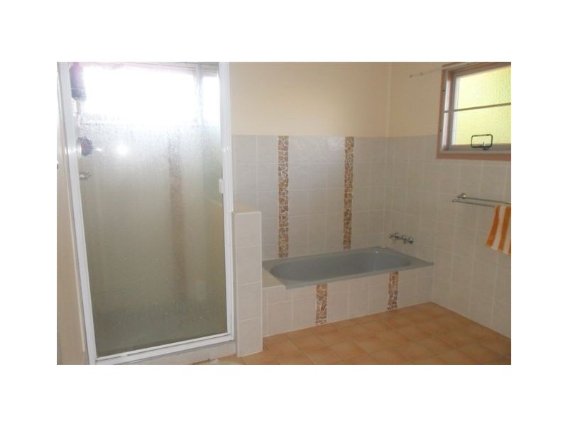 7 Harris Street, Emerald QLD 4720