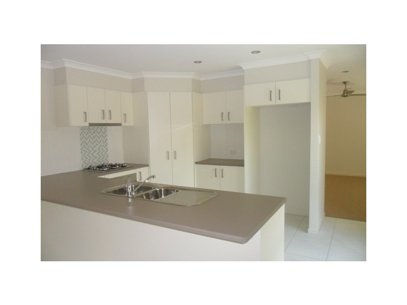 152 Opal Street, Emerald QLD 4720