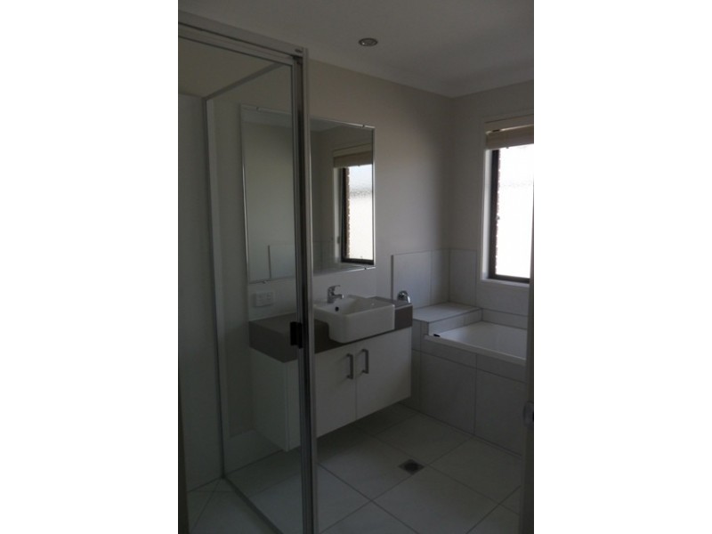 152 Opal Street, Emerald QLD 4720