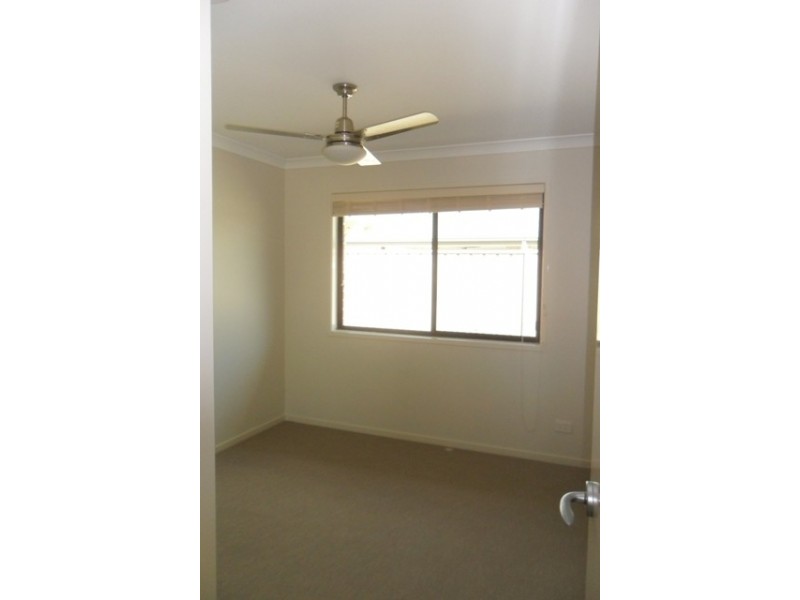 152 Opal Street, Emerald QLD 4720