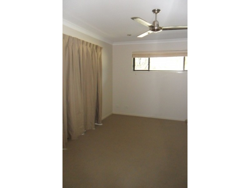 152 Opal Street, Emerald QLD 4720