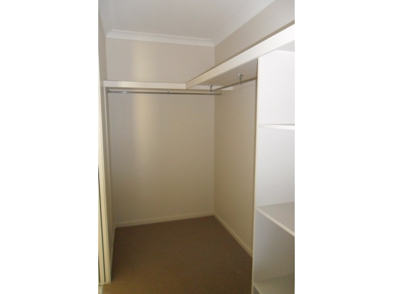 152 Opal Street, Emerald QLD 4720