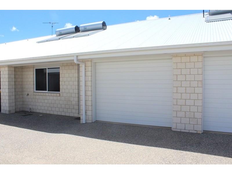 2/44 Lakeside Drive, Emerald QLD 4720