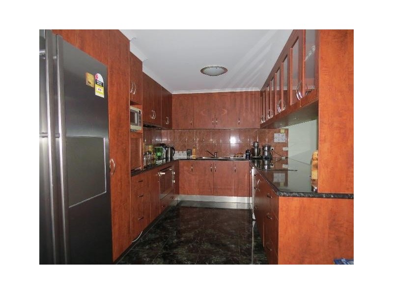 10 Morgan Place, Emerald QLD 4720